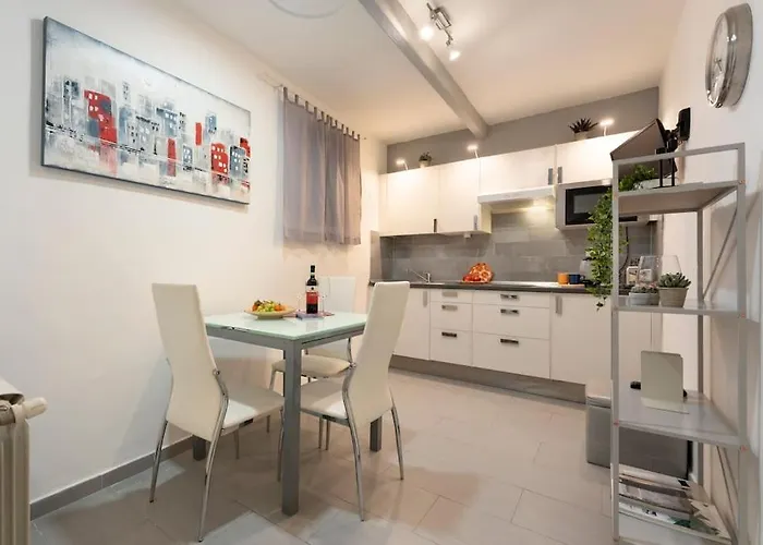 Keys Of Italy - Macci 41 - Sant' Ambrogio One Bedroom Flat شقة *